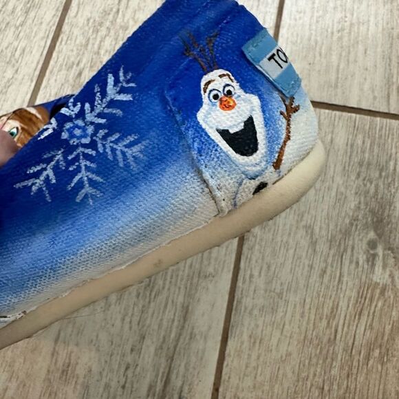 Custom Hand Painted Disney Frozen Inspired Toms 6.5 - Picture 3 of 3